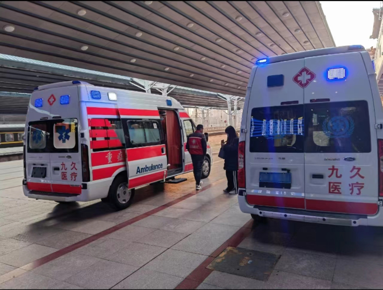 方山县救护车长途转运